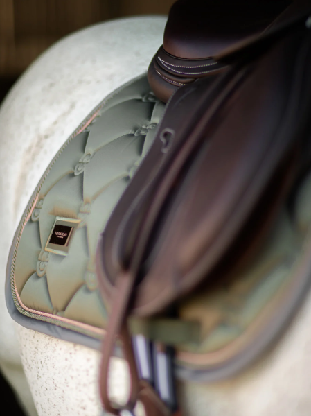 MANTILLA SALTO STRIKING VALLEY GREEN EQUESTRIAN STOCKHOLM